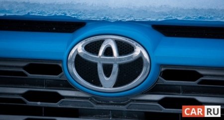 Российские автосалоны начали продавать семиместные Toyota Veloz за 3,9 млн рублей - «Автоновости»