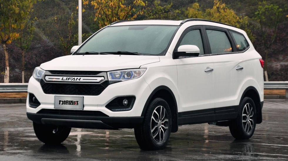 Больше практичности: Lifan обновила кроссовер, который можно будет купить в России - «Lifan»