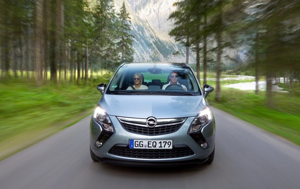 100 000 километров с Opel Zafira C: ржавые форсунки и задиры на вкладышах - «Opel»