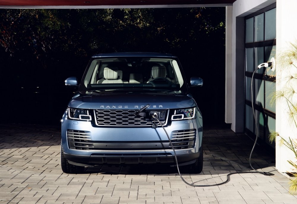 90% продаваемых Range Rover в Скандинавии – гибридные - «Land Rover»
