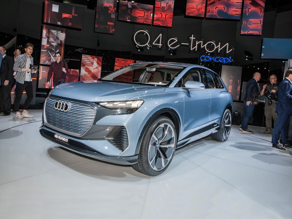 Будущее уже вчера: обзор и видео Audi Q4 e-tron concept - «Audi»