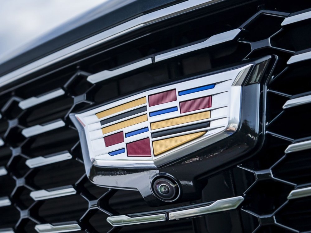 Чемодан без рамы: большой кроссовер Cadillac XT6 приедет в Россию - «Cadillac»