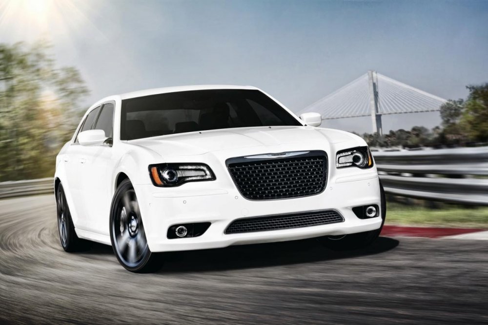 Chrysler анонсировал скорую премьеру обновленного флагманского седана - «Chrysler»