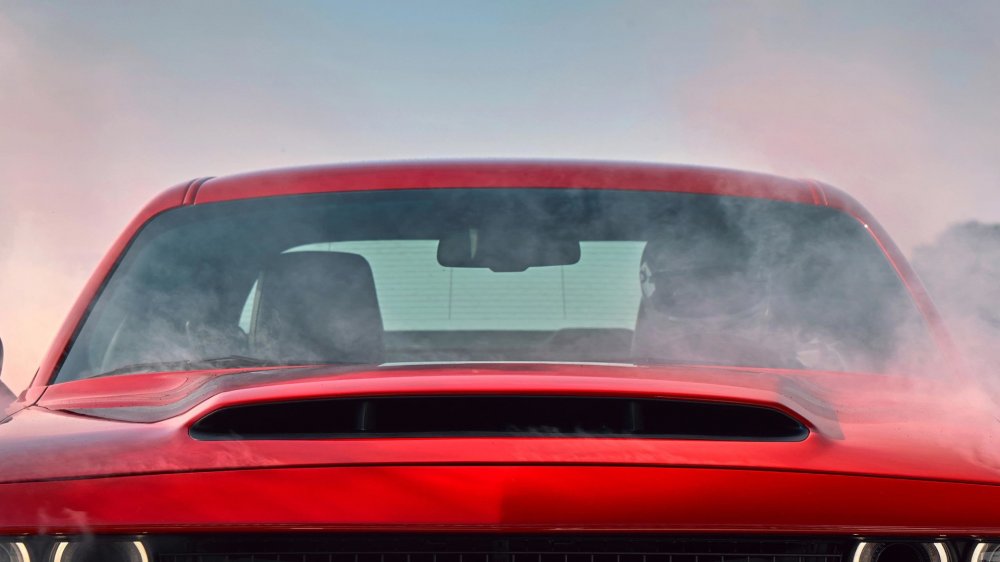 «Демоническая» жажда: Dodge выпустил пятый тизер нового Challenger - «Dodge»