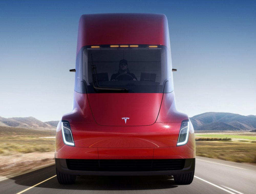 Динамику грузовика Tesla показали на видео - «Грузовики и автобусы»