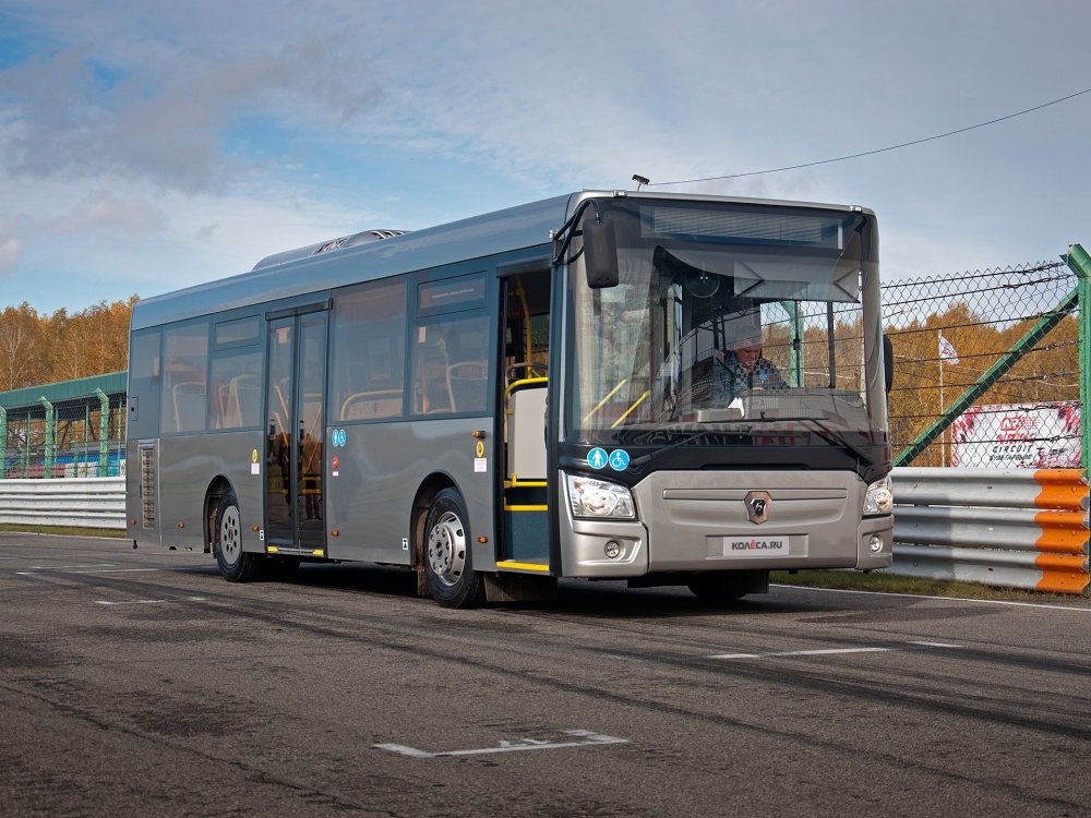 Хорошая попытка: тест-драйв ЛиАЗ-429260LE KURSOR - «Грузовики и автобусы»
