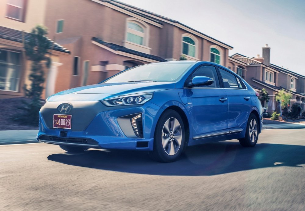 Hyundai оснастит автопилотом массовые модели - «Ioniq»
