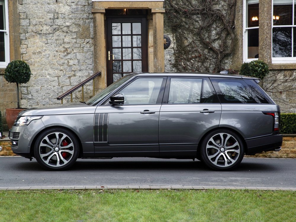 Jaguar Land Rover Россия предложил тест-драйв с доставкой авто к подъезду - «Jaguar»