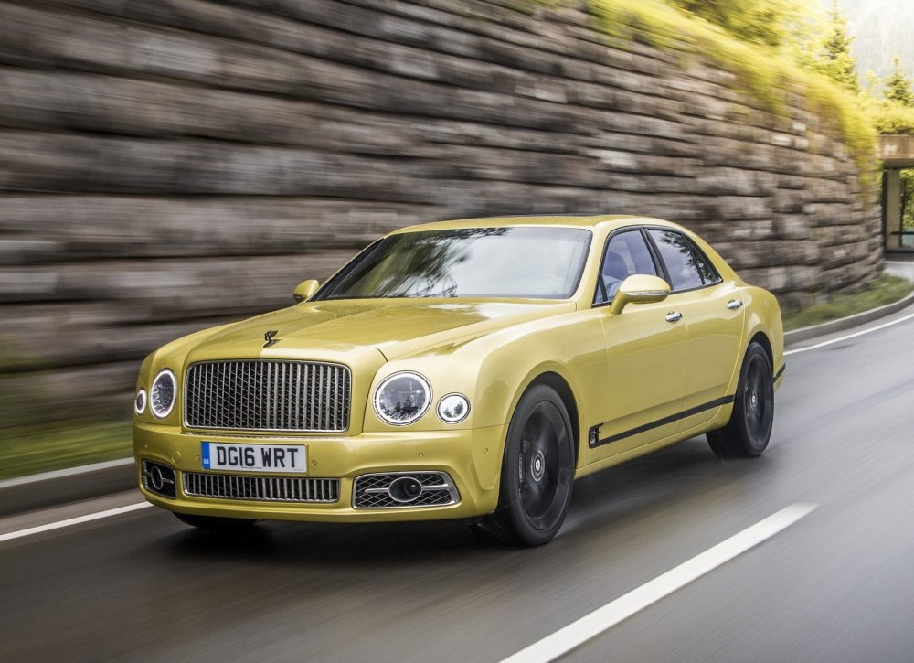 Эксперты выяснили, сколько в России люксовых автомобилей - «Bentley»