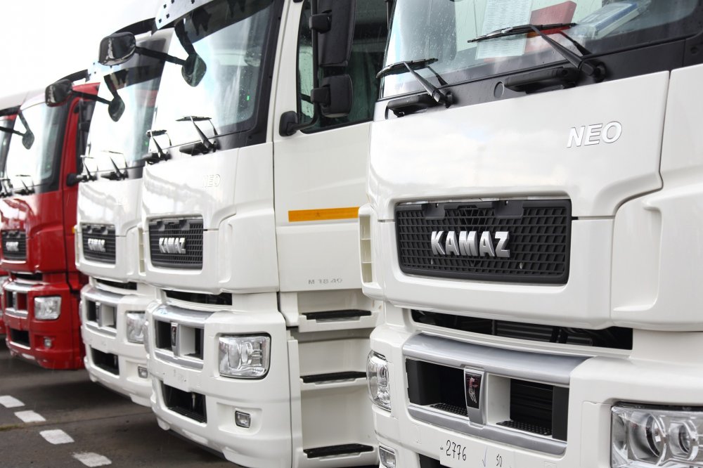 КАМАЗ отправил седельные тягачи новому партнёру - «Грузовики и автобусы»