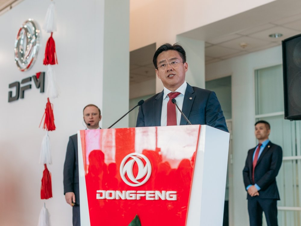 Ли Цзюнжи, Dongfeng: 2-3 тысячи проданных за год автомобилей нас пока устроят - «Интервью»