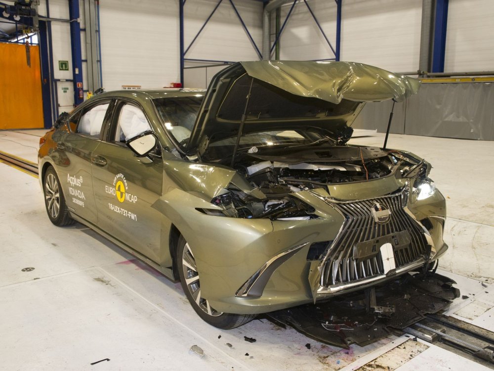 Новая сессия краш-тестов Euro NCAP: Lexus и Mazda не берегут таз! - «Citroen»