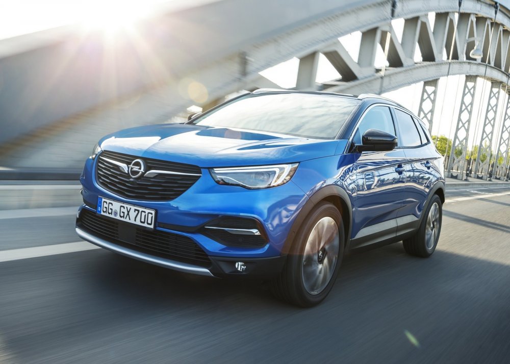 Opel назвал цены флагманского кроссовера Grandland X - «Opel»