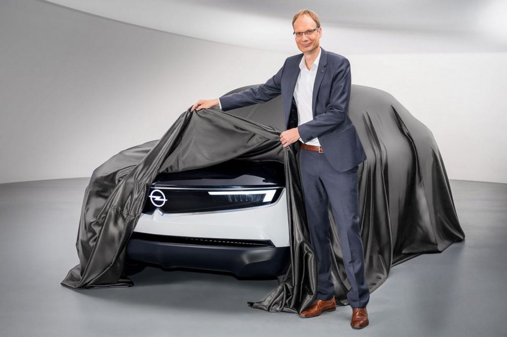 Opel показал новое «лицо» своих моделей - «Opel»