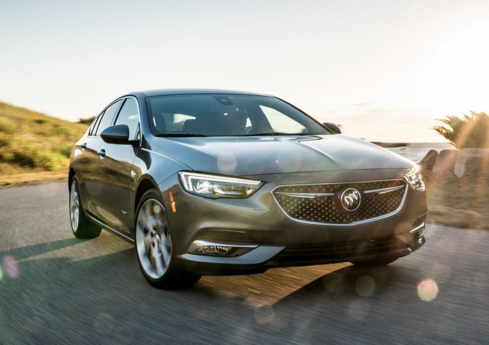 Почти без технических обновок: «близнец» Opel Insignia обзавёлся роскошной версией - «Buick»