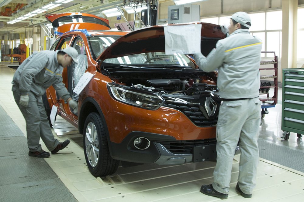 Renault открывает в Китае завод и разрабатывает дешёвый электромобиль - «Dongfeng»