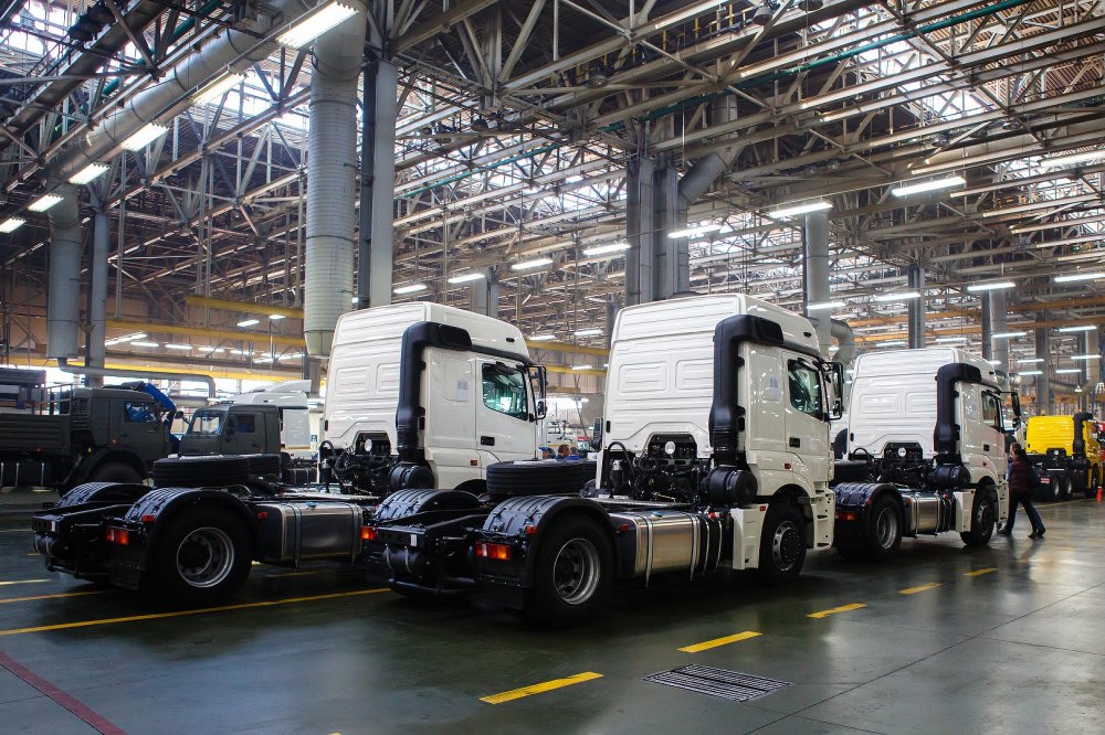 Рынок грузовиков в России вырос более чем на половину в сентябре - «MAN»