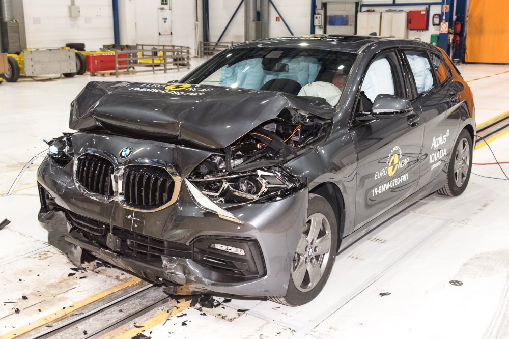 Шея и грудь в опасности: BMW 1 Series, Jeep Cherokee и Peugeot 208 в краш-тестах Euro NCAP - «BMW»
