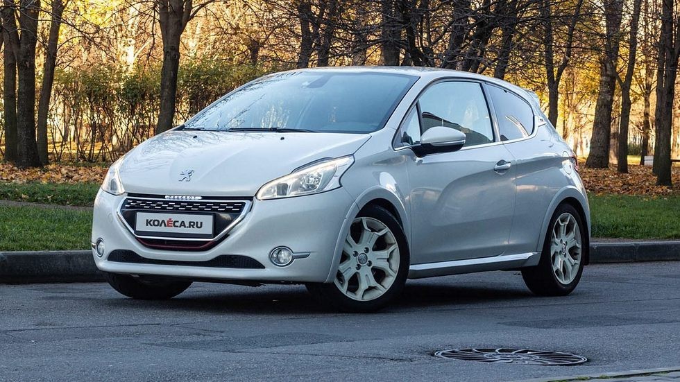 Опыт владения Peugeot 208 GTi: кто сказал мяу? - «Тест-драйв»