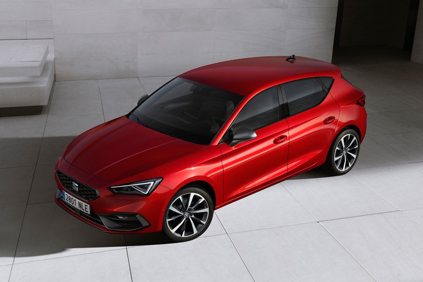 Seat Leon нового поколения: крупнее VW Golf, теперь и подзаряжаемый гибрид - «Автоновости»