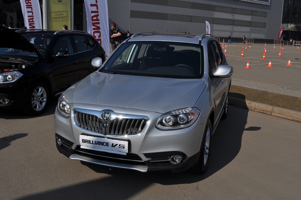 Алмаз car. Бриллианс b5. Бриллианс v5 2014. Brilliance v5 BMW x1. Brilliance v5 2018.