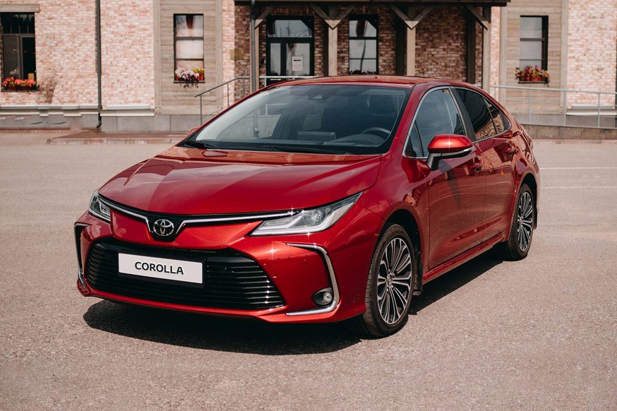 Toyota обновила седан Corolla на фоне спада продаж в России - «Автоновости»