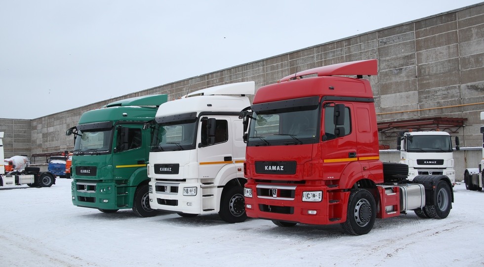 В январе продажи грузовиков выросли более чем на треть - «Грузовики и автобусы»