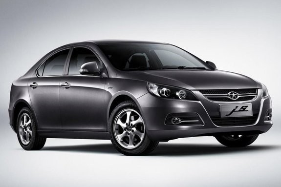 В России появится китайский конкурент Hyundai Solaris - «JAC»