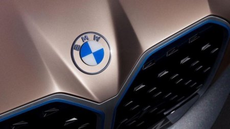 BMW использует новый логотип в своей рекламе - «Автоновости»