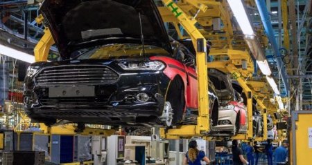 Ford приостановил работу испанского завода из-за коронавируса - «Автоновости»