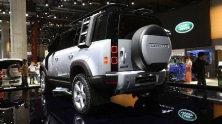 Land Rover планирует создать уменьшенную версию внедорожника Defender - «Автоновости»