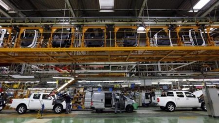 Nissan остановил завод в Испании и временно уволил 3 тыс. сотрудников - «Автоновости»
