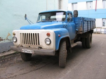Советский грузовик ГАЗ 53, почему он “стреляет”? - «Автоновости»