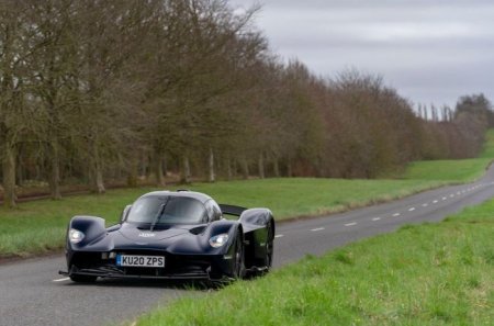 Суперкар Aston Martin Valkyrie выехал на дороги - «Автоновости»