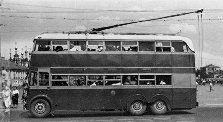 В Сети показали советский двухэтажный троллейбус ЯТБ-3 1939 года - «Автоновости»