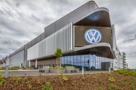 Volkswagen отправит 80 тысяч сотрудников в принудительный отпуск - «Автоновости»