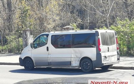 Автомобиль Ляшко протаранил микроавтобус журналистов - «ДТП»