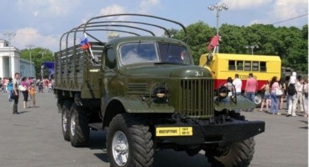 Какой из этих грузовиков был лучше, советский ЗиЛ-157 или американский Студебеккер? - «Автоновости»