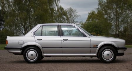 На продажу выставили BMW E30 1986 года без пробега - «Автоновости»