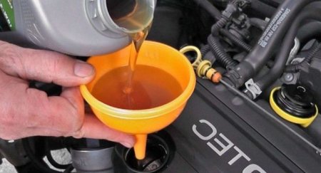 Почему нельзя смешивать моторное масло в двигателе? - «Автоновости»