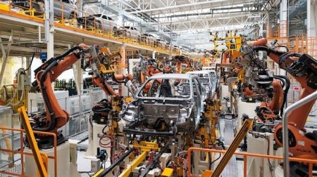 Производство автомобилей Geely в Белоруссии остановят на две недели - «Автоновости»