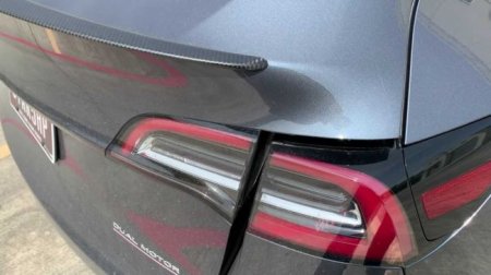 Владельца новой Tesla поразило плохое качество сборки - «Автоновости»