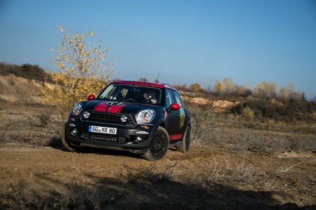 Чемпионы «Дакара» представили тюнинг для MINI Countryman - «Автоновости»