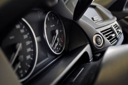 Функции и дополнительные составляющие автомобиля, которые раздражают водителей - «Автоновости»