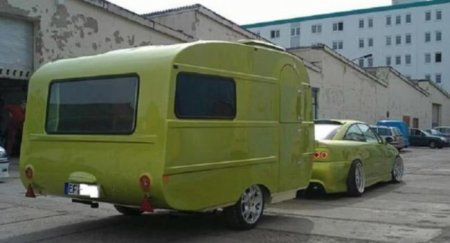 Как немцы тюнингуют старые ГДРовские туристические прицепы - «Автоновости»