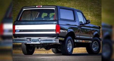 На продажу выставят внедорожник Ford Bronco 1995 года без пробега - «Автоновости»