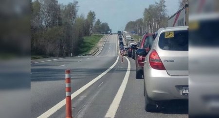 На трассе из Москвы образовалась огромная пробка из сотен машин - «Автоновости»