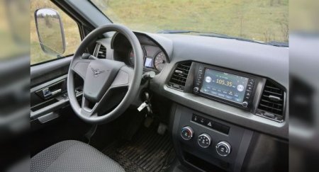Новый УАЗ «Профи» оснастили подъёмным краном - «Автоновости»