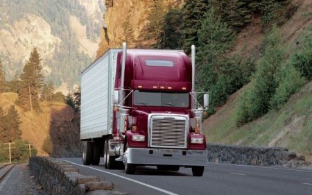 Почему водители легковушек должны пропускать тяжелые грузовики? - «Автоновости»