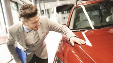 Продажи автомобилей в России обвалились на 64% - «Автоновости»